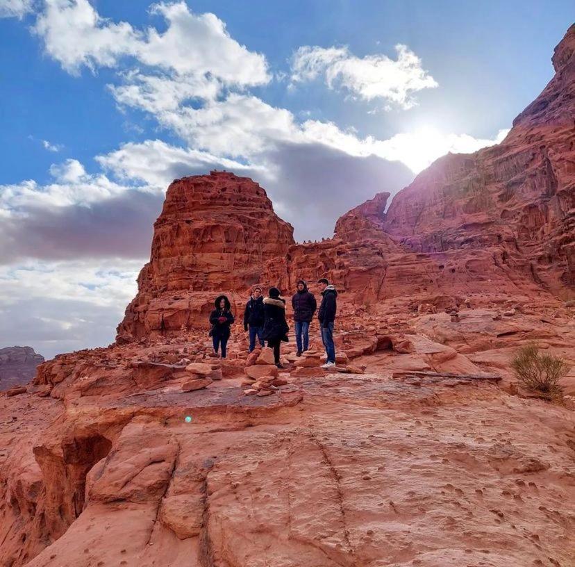 Omar Ghazi Camp Hotel Wadi Rum Exterior photo