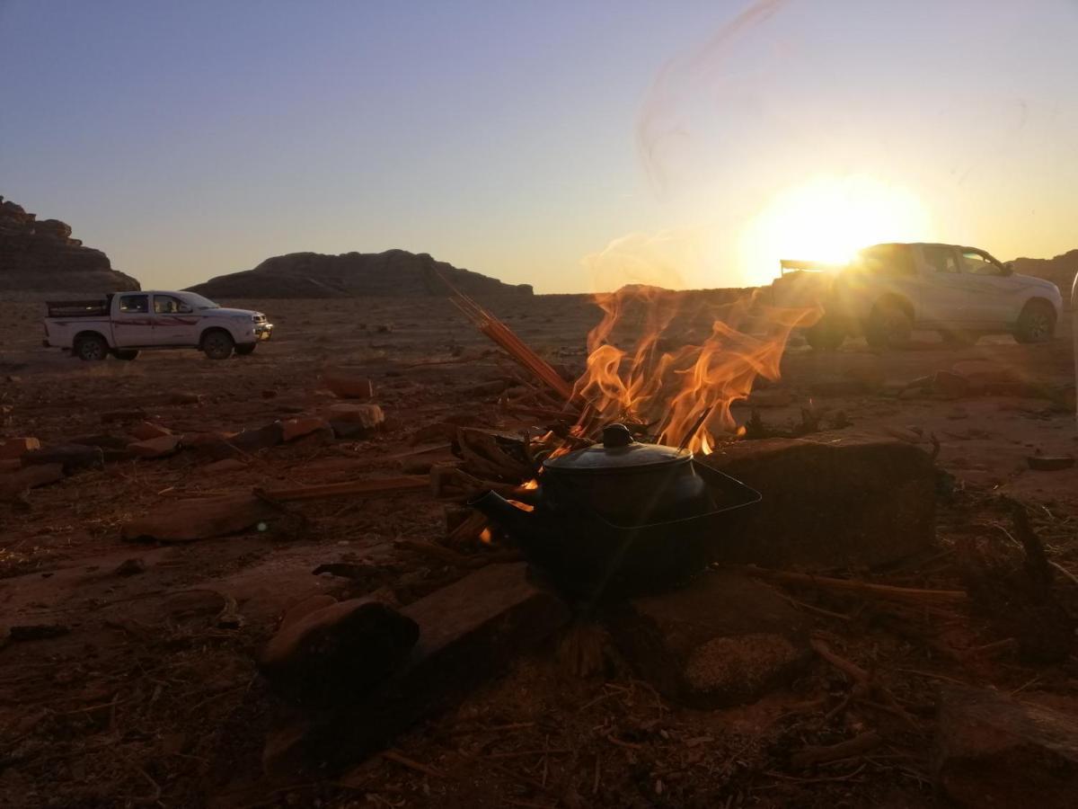 Omar Ghazi Camp Hotel Wadi Rum Exterior photo